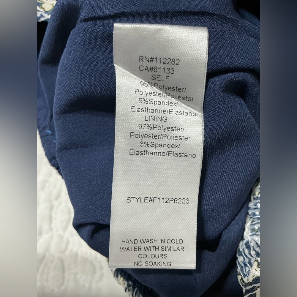 NWT Adelyn Rae Helena Embroidered cut-out jumpsuit in blue print Large - Picture 14 of 16